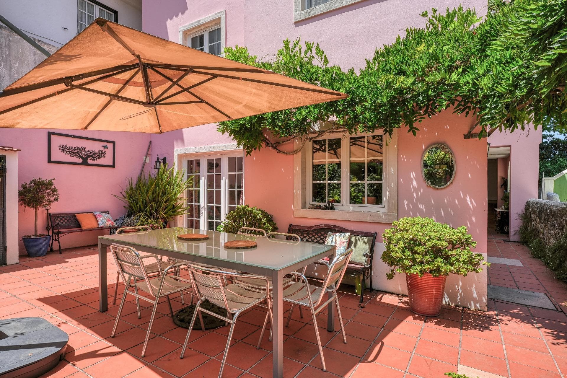 Casa com jardim no coração histórico de Sintra