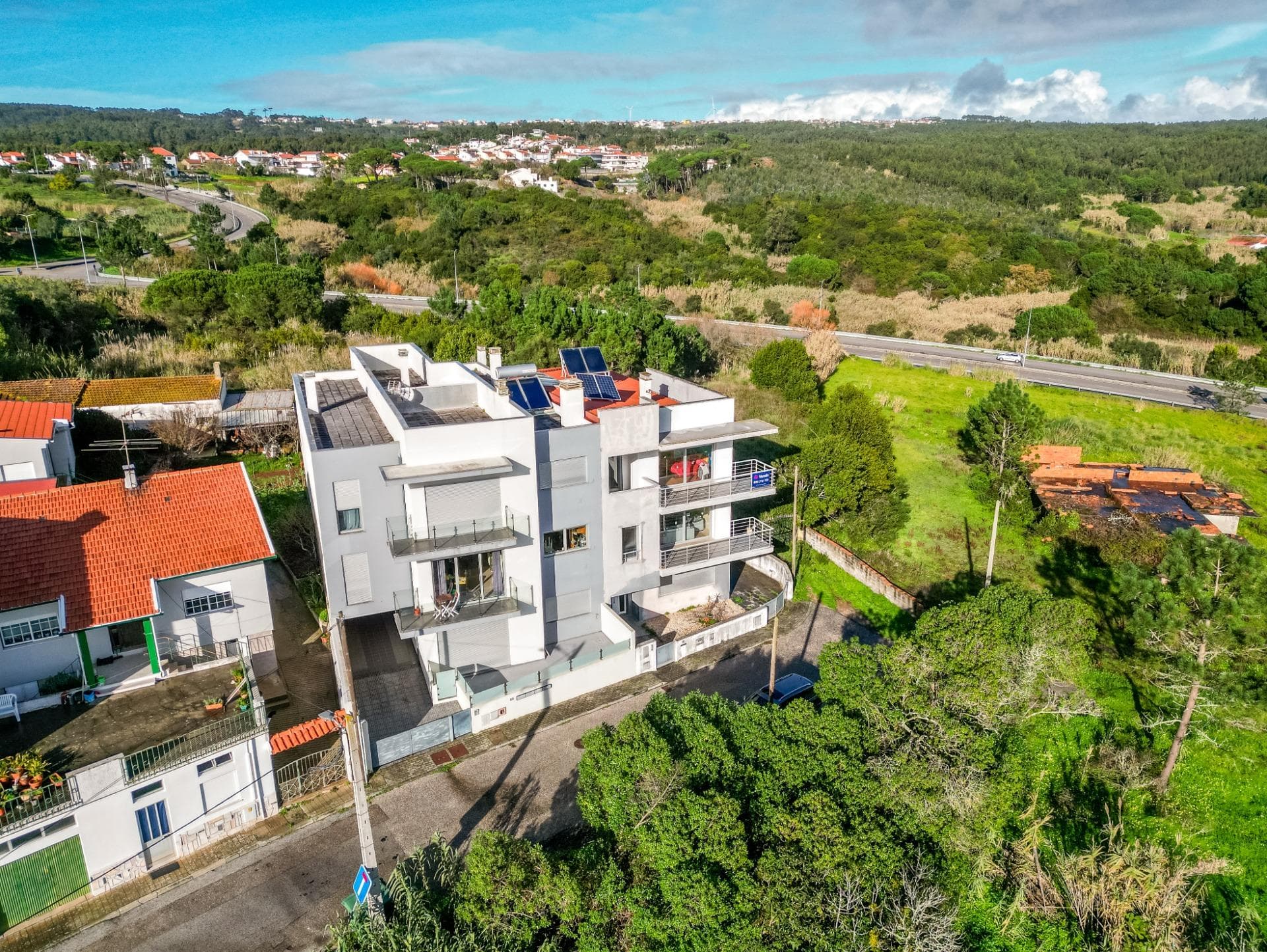 Moradia T6 com Vista Mar e Jardim em Buarcos