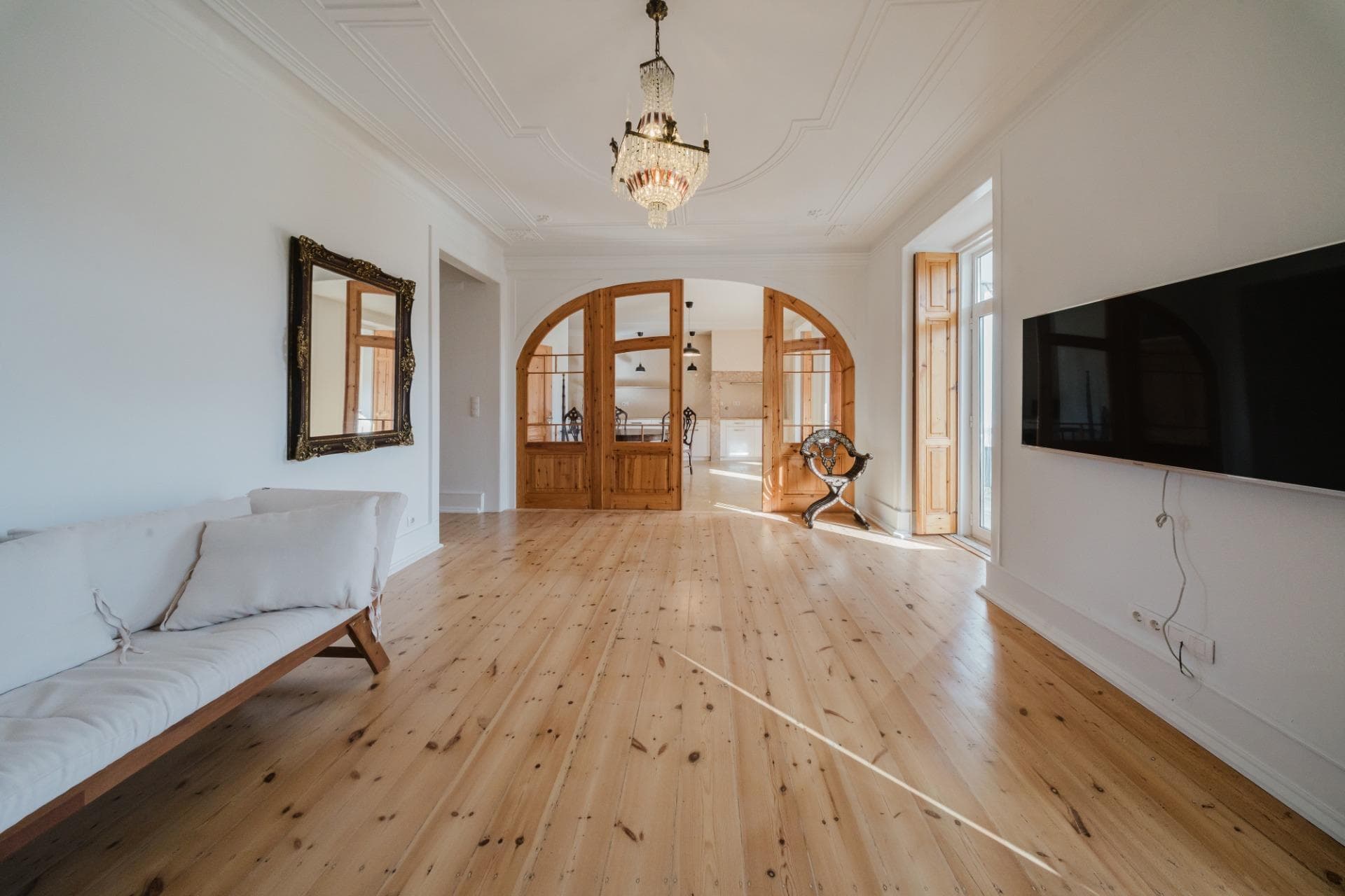 Renovated 3-Bedroom apartment next to Avenida da Liberdade