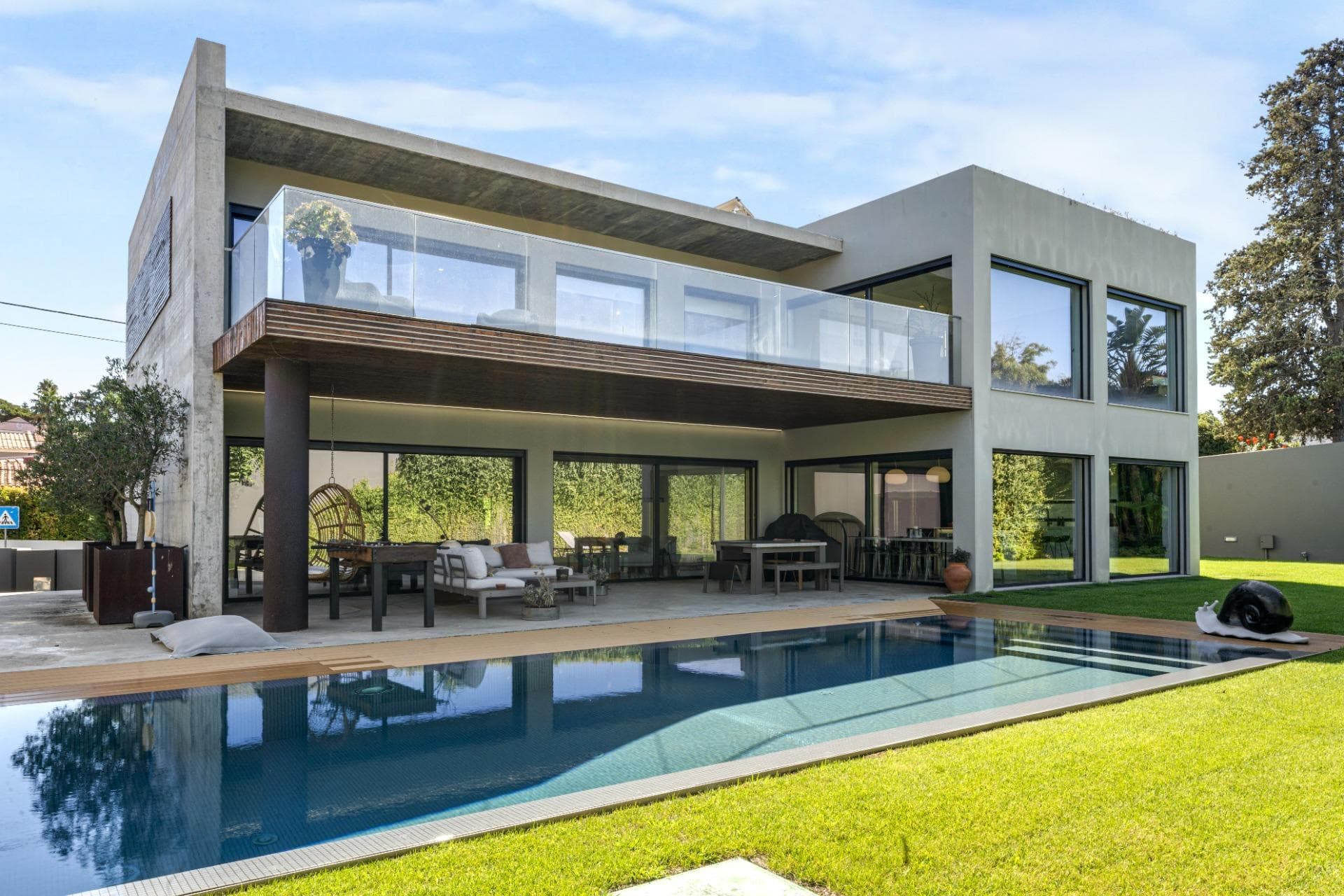 Modern 5-Bedroom Villa with Pool and Garden | Birre, Cascais