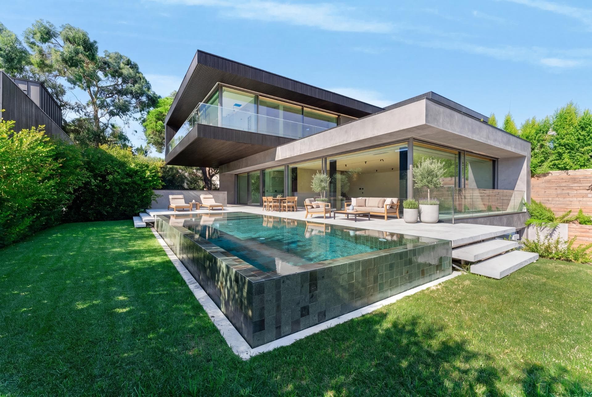 Contemporary 5-Bed Villa with Pool and Garage | Abuxarda, Cascais