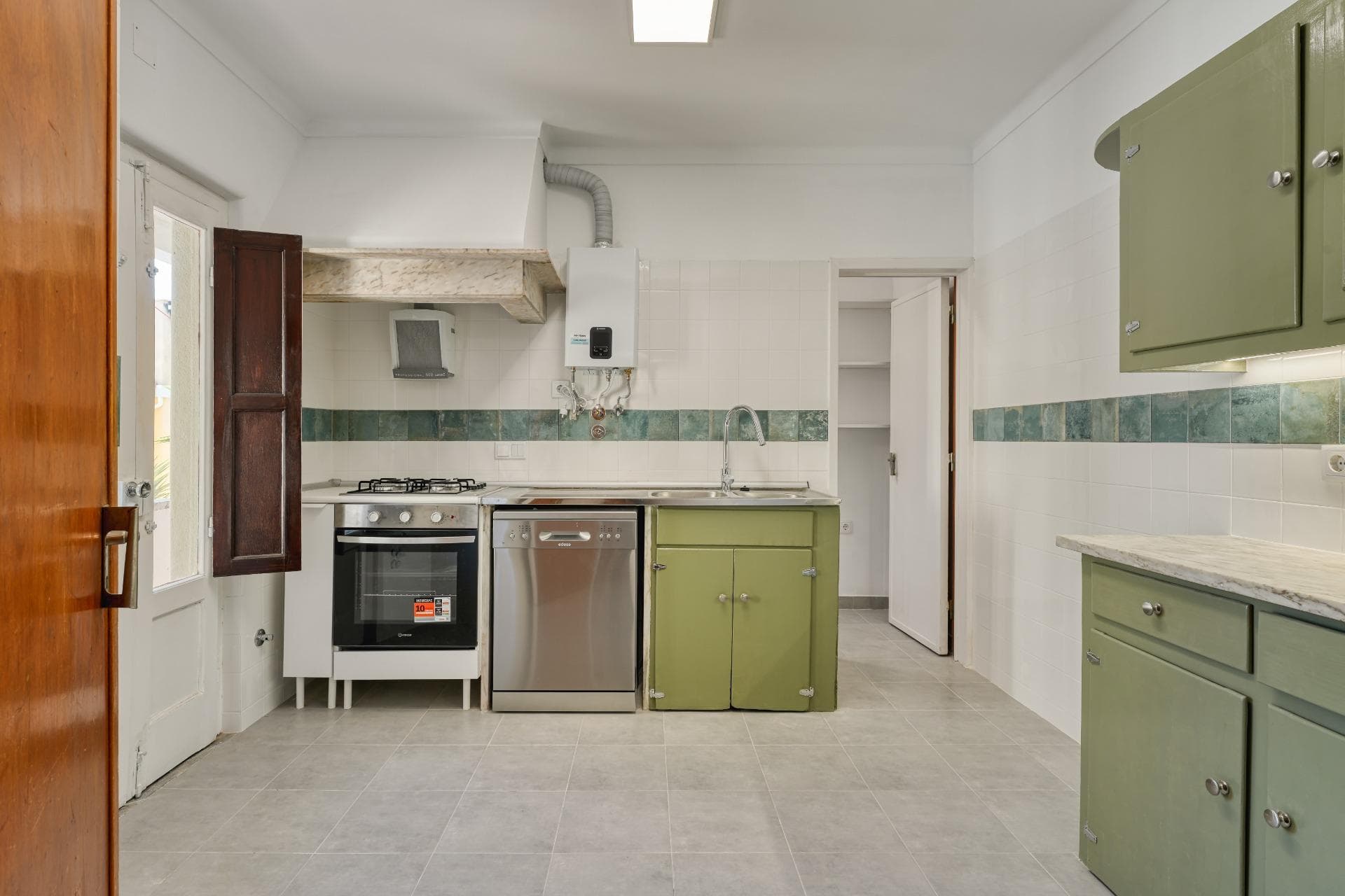 Renovated Two-Bedroom Apartment | Amoreira, Alcabideche